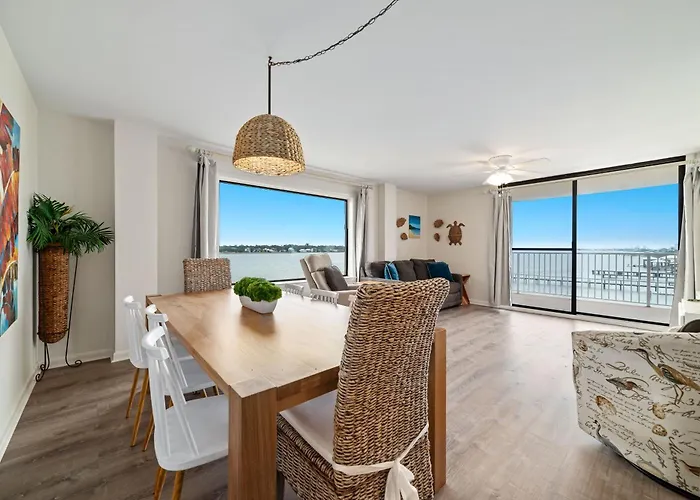 Holiday home Compass Point 309