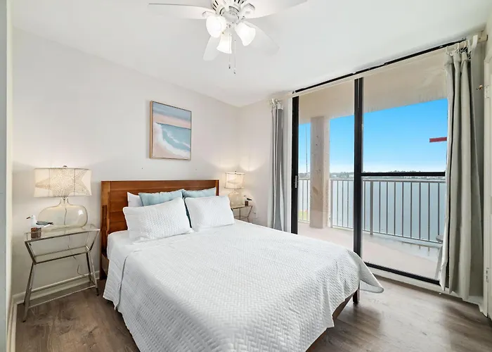 Holiday home Compass Point 309